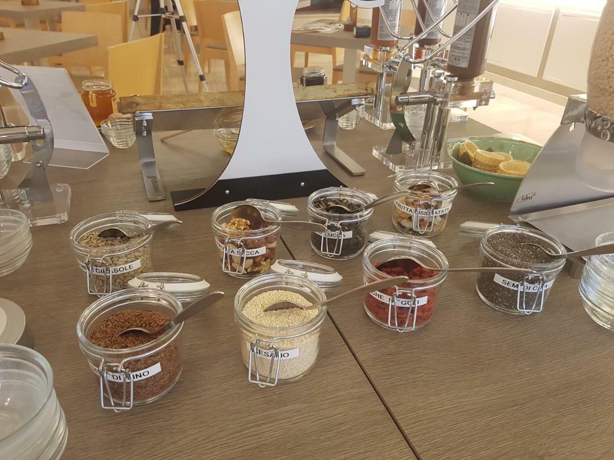 Hotel Adele Bellaria – Igea Marina Kültér fotó